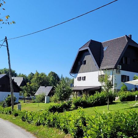 B&B Plitvica Villa Prica พลิตวิชกา เยเซรา ภายนอก รูปภาพ