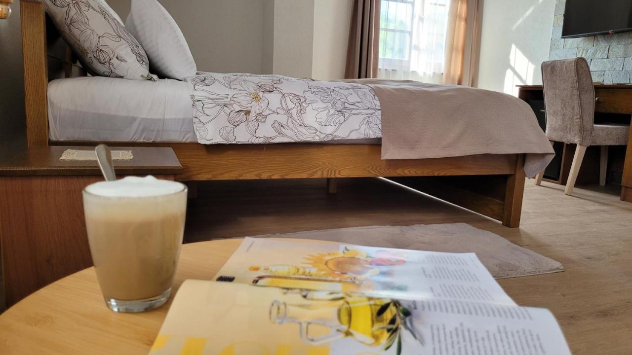 B&B Plitvica Villa Prica พลิตวิชกา เยเซรา ภายนอก รูปภาพ