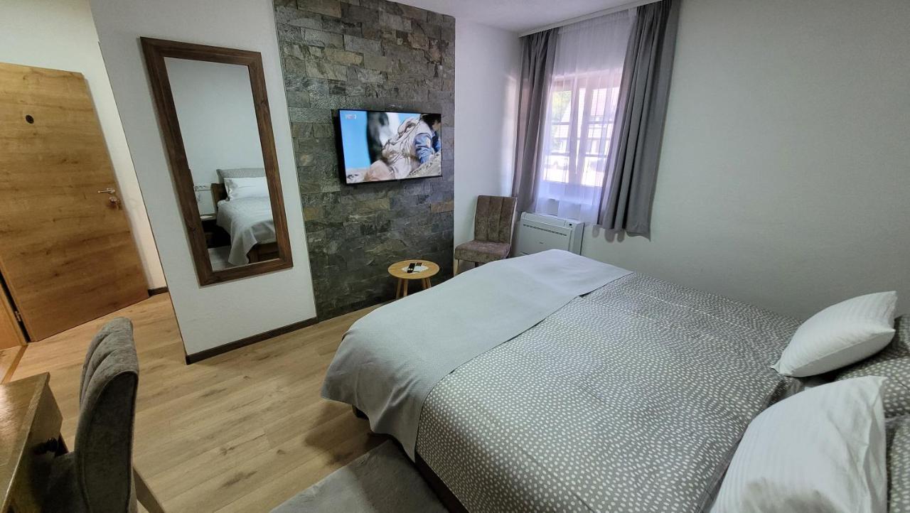 B&B Plitvica Villa Prica พลิตวิชกา เยเซรา ภายนอก รูปภาพ