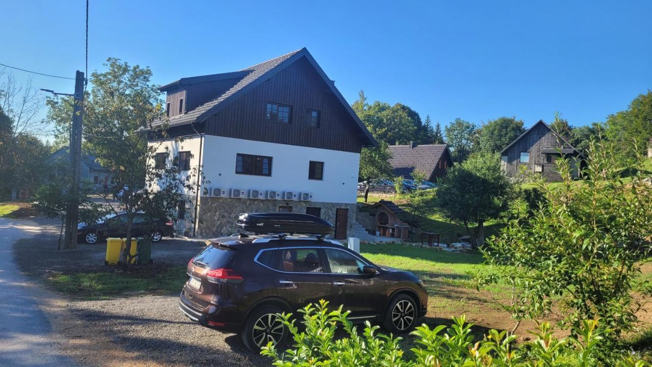B&B Plitvica Villa Prica พลิตวิชกา เยเซรา ภายนอก รูปภาพ